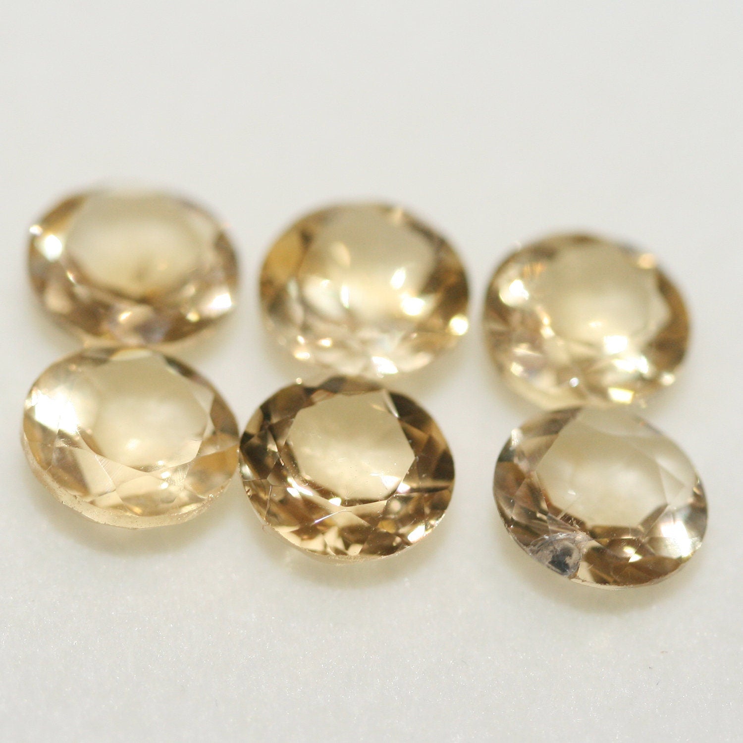 Lote de 6 citrinos redondos facetados de 7 mm (6 piezas)