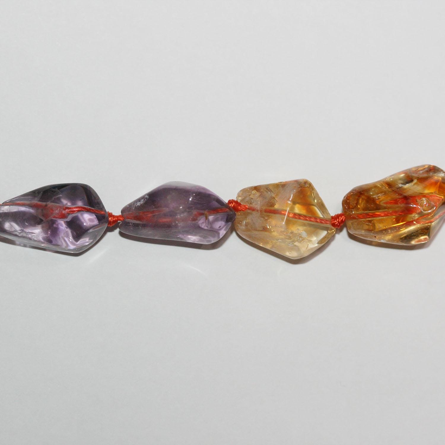 Perles de pépites facettées en améthyste et citrine de 15 pouces (environ 38 cm), 20 x 10 mm. Longueur du fil : 39 mm. Grosses pépites.