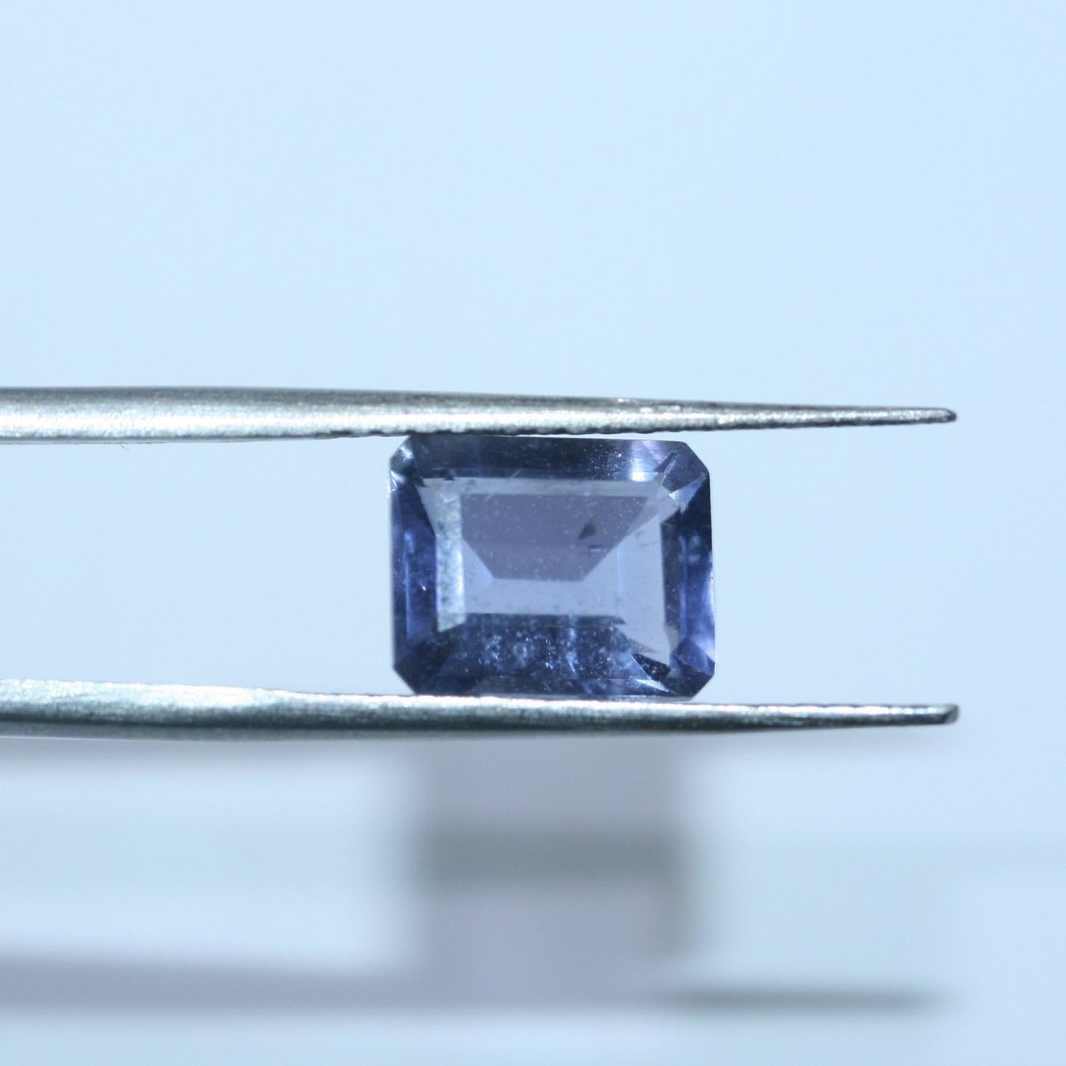 Lot d'iolite à facettes rectangulaires 10x8mm. (2 pièces).