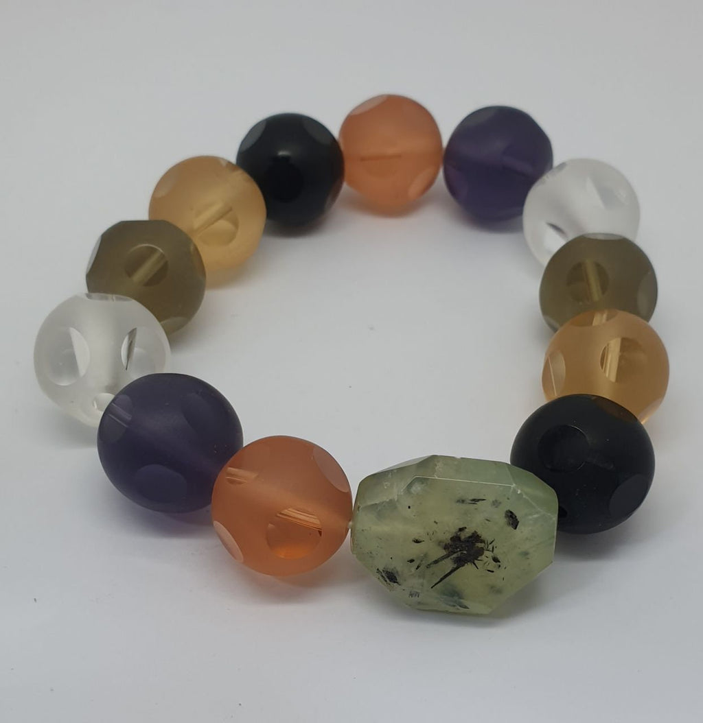 Pulsera elástica de cuarzo hidrotermal multicolor con cuentas redondas de 16 mm y centro de prehnita - Proveedor de joyas - Poder curativo