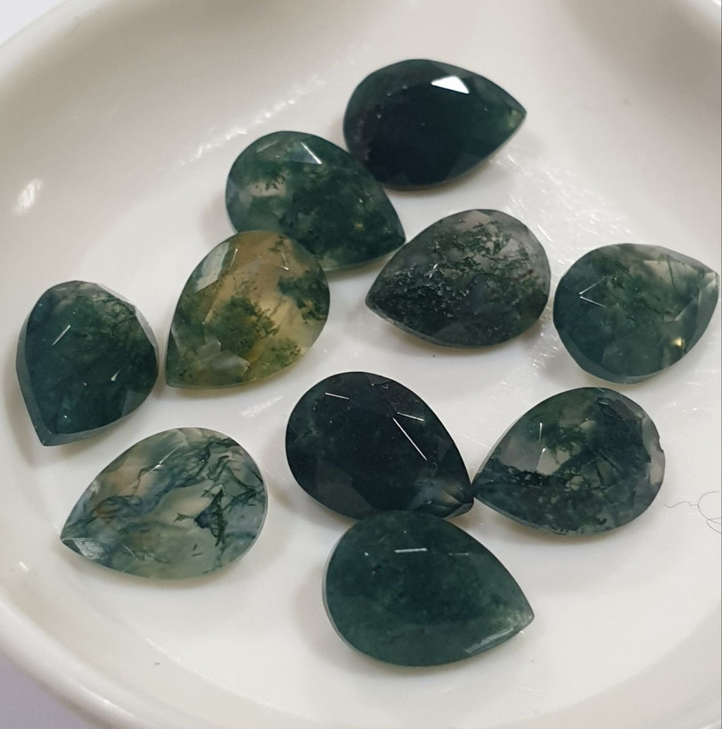 10 Pcs Lot  Moss Agate  5x7mm Faceted Pear Shape Pointed Back  . Natural Stone-Untreated Stone