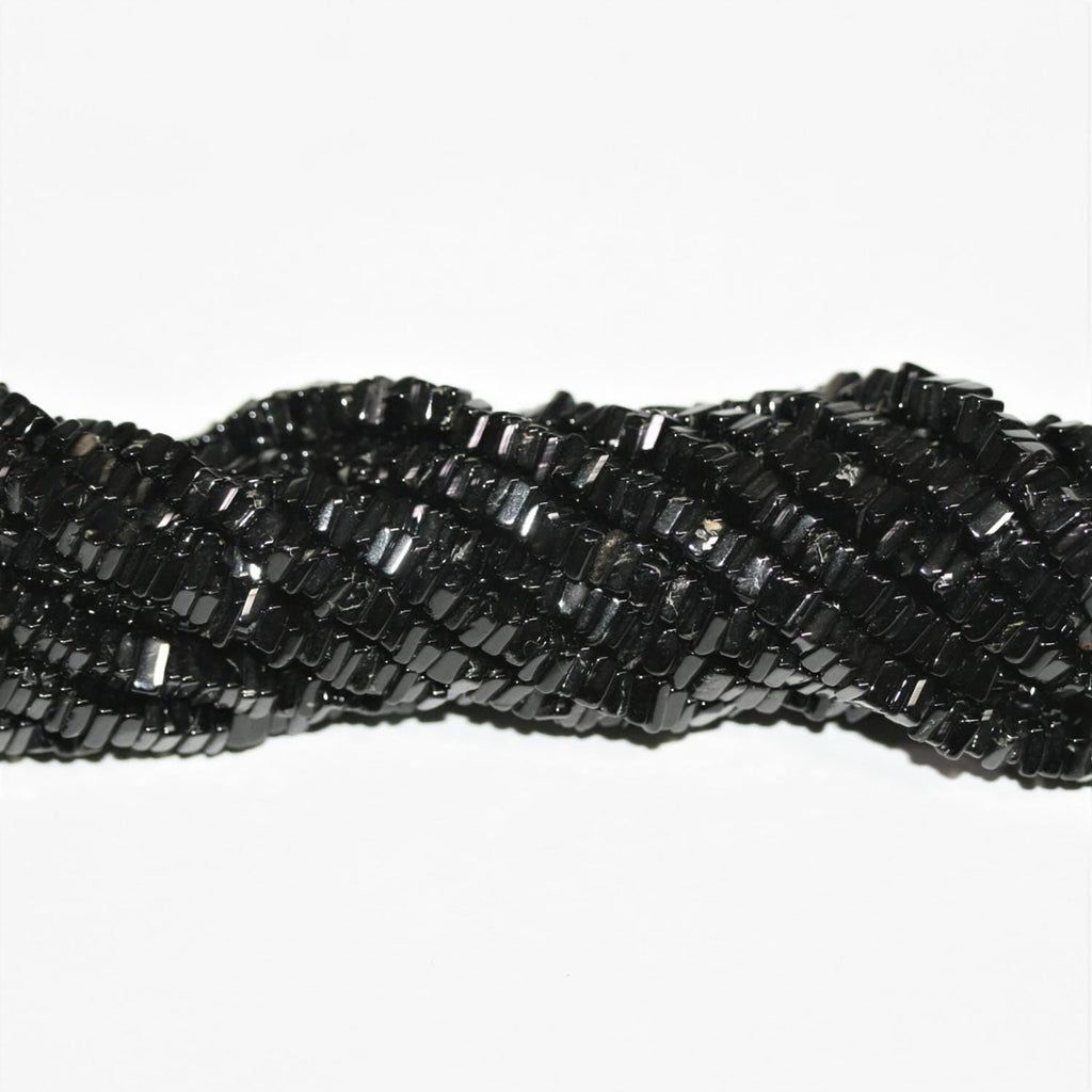 Cuentas cuadradas planas lisas de espinela de Santa de 4 x 2 mm (16") - Hilo de 42 cm