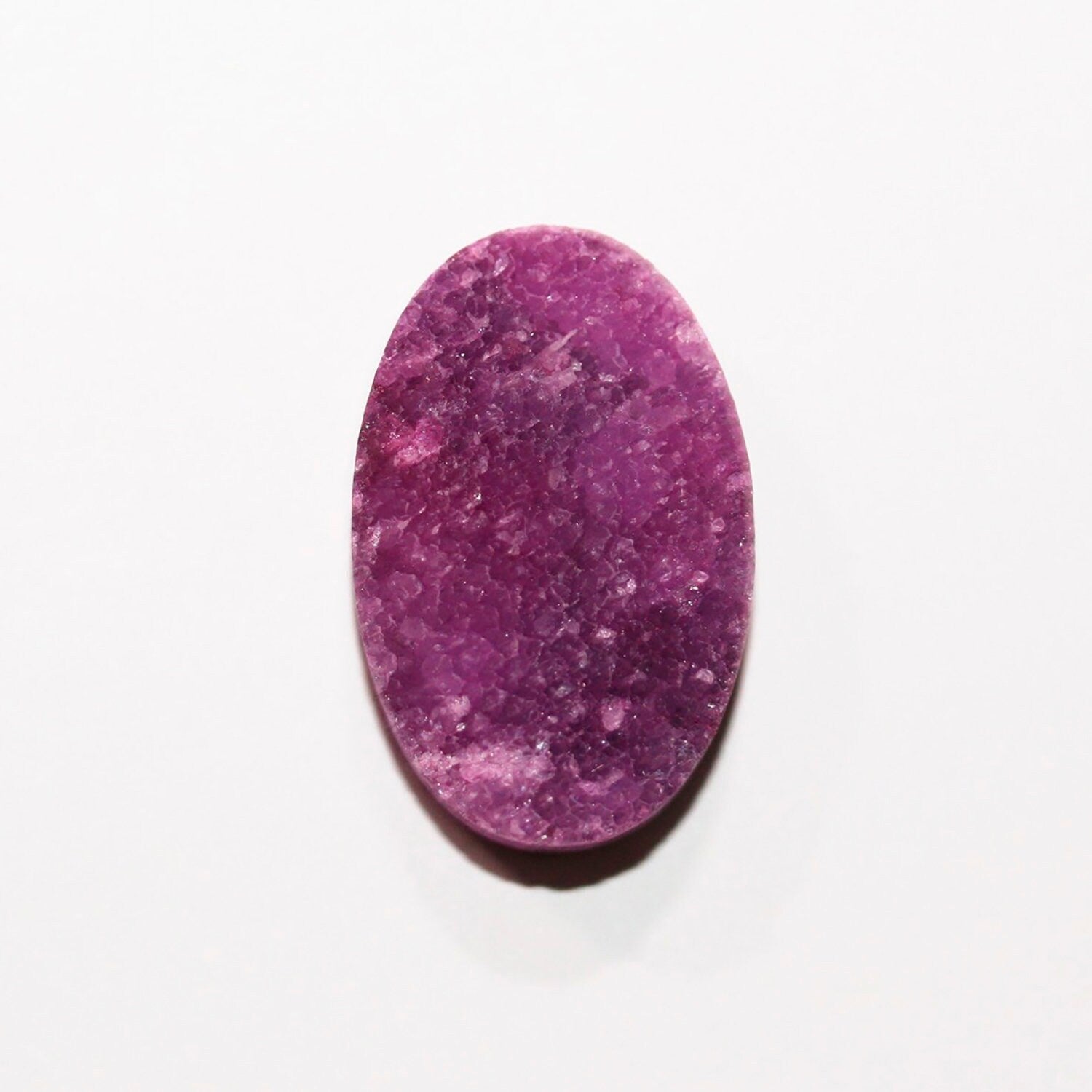 Lote de 4 cabujones ovalados de ágata drusa morada de 28 x 18 mm. (4 uds.)