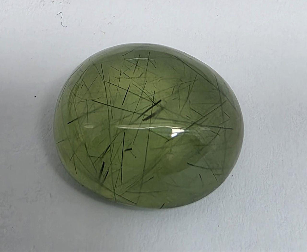 Cabujón ovalado de prehnita AAA de 16,5 x 14,6 mm y 118,5 ct (lote de vida, calidad rara)