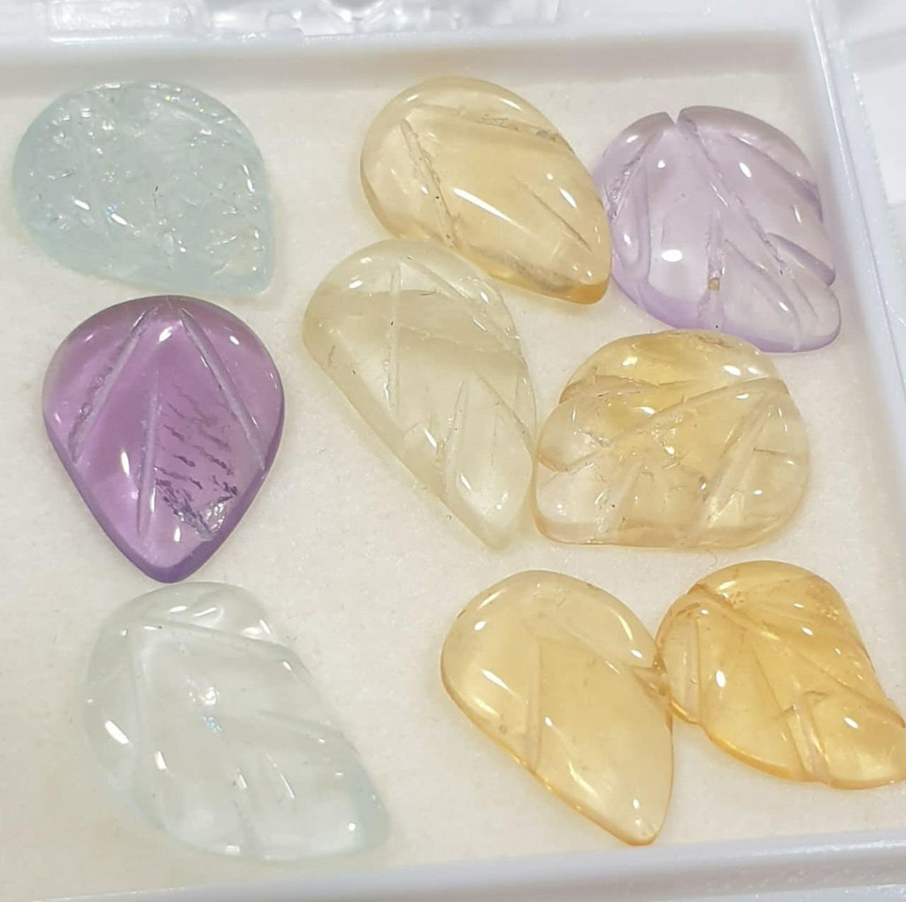 Lote de 9 cabujones de hojas talladas con múltiples piedras, 10-13 mm: amatista, citrino y aguamarina.
