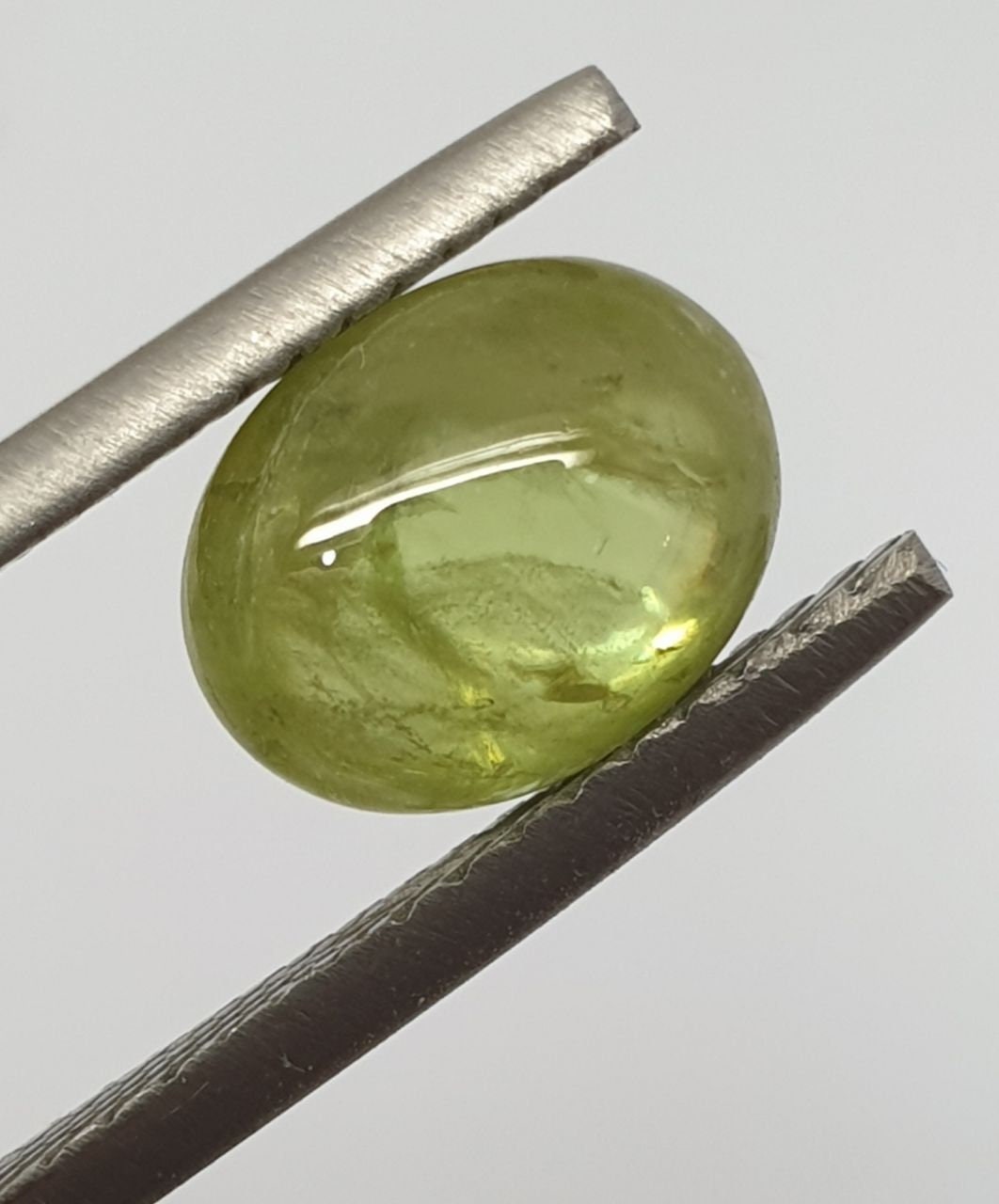 Green Sphene Titanite  Cabochon 9.3x7.3mm 2.85 ct-  Gemstone With Lot  Natural Dispersion- Rare Gemstone- Designer