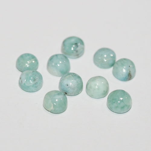 Lot de 10 cabochons ronds lisses en larimar de 6 mm. (10 pièces).