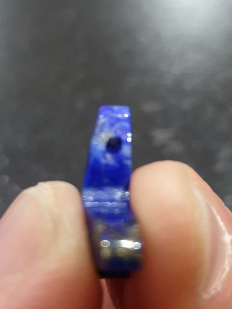 Pendentif papillon en lapis-lazuli bleu royal afghan et pyrite - Percé sur un côté - 18 x 12 mm - Fabrication artisanale de haute qualité