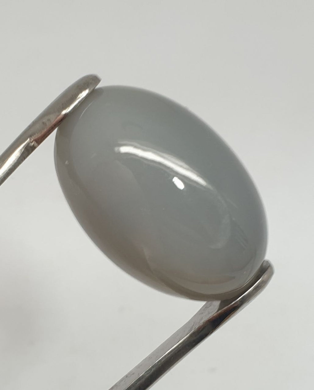 Big Gray Moonstone Oval Cabochon 25x13.3x11.3mm 31.76ct- Jewellery Making Supplier - Wholesale Prices- Fine Stones