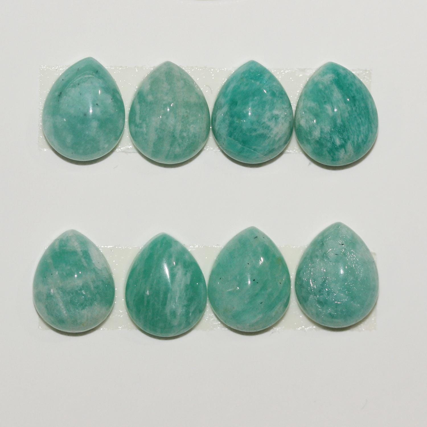 Lote de 8 cabujones de amazonita lisos de 11 x 9 mm. (8 piezas)