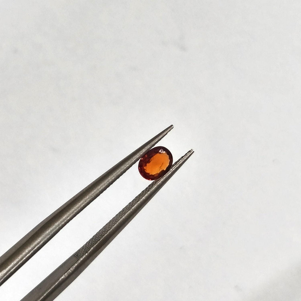 Lote de 6 zafiros multicolores ovalados facetados de 5 x 4 mm. - Paquetes de piedras preciosas - Piedras sueltas al por mayor - Gemas naturales