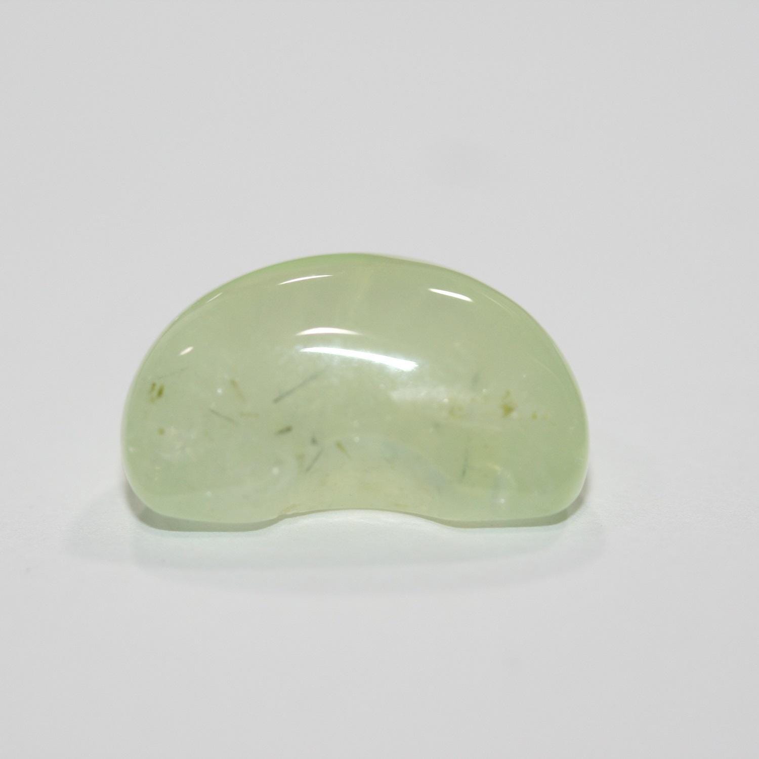 Pendentif Lune en préhnite lisse sans perçage 18 x 12 mm - Réf. 14921