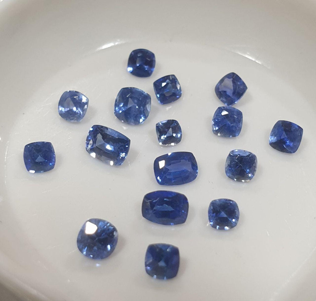 Lote de zafiros azules naturales AAA - Tamaños y formas variados, facetados, cuadrados y rectangulares - Paquetes de piedras preciosas - Piedras sueltas - Precio al por mayor