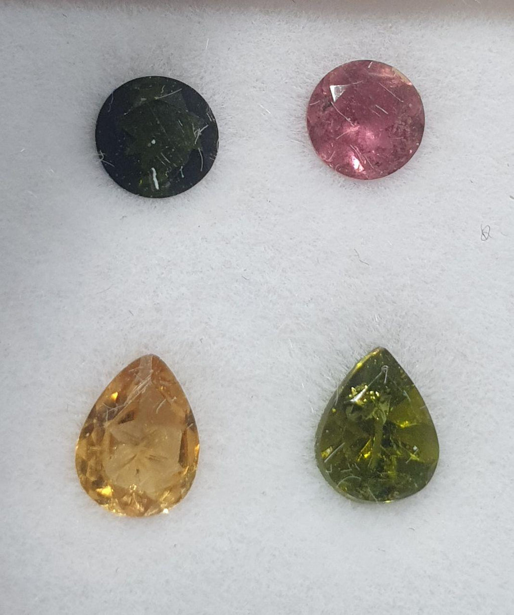 Lote de Turmalinas Multifacéticas de 4 mm y 5 x 4 mm (4 piezas). - Paquetes de Gemas - Piedras Sueltas - Precio al por Mayor