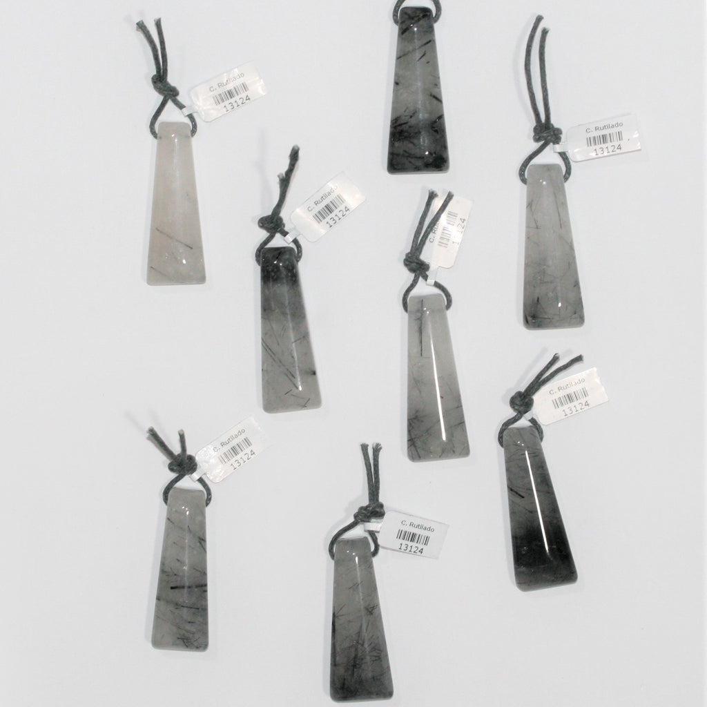 Pendentif rectangulaire en quartz tourmaliné, 45 x 17 mm environ (différentes tailles et styles disponibles).