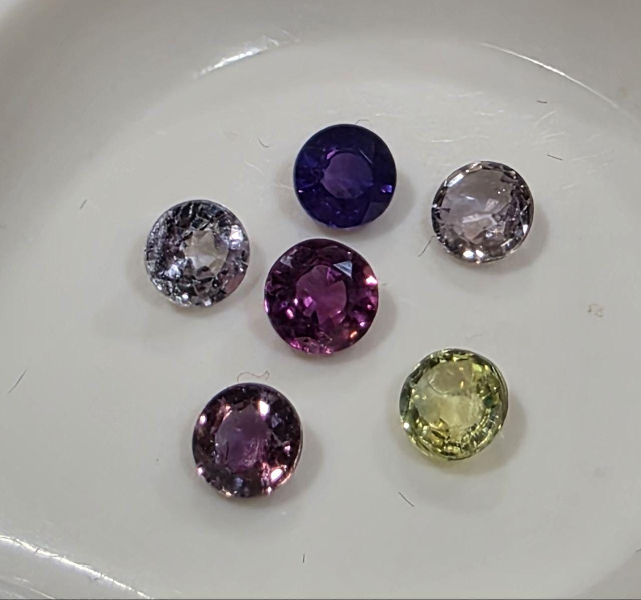 Lote de 6 zafiros multicolores redondos facetados de 4 mm - Paquetes de piedras preciosas - Piedras sueltas al por mayor - Gemas naturales