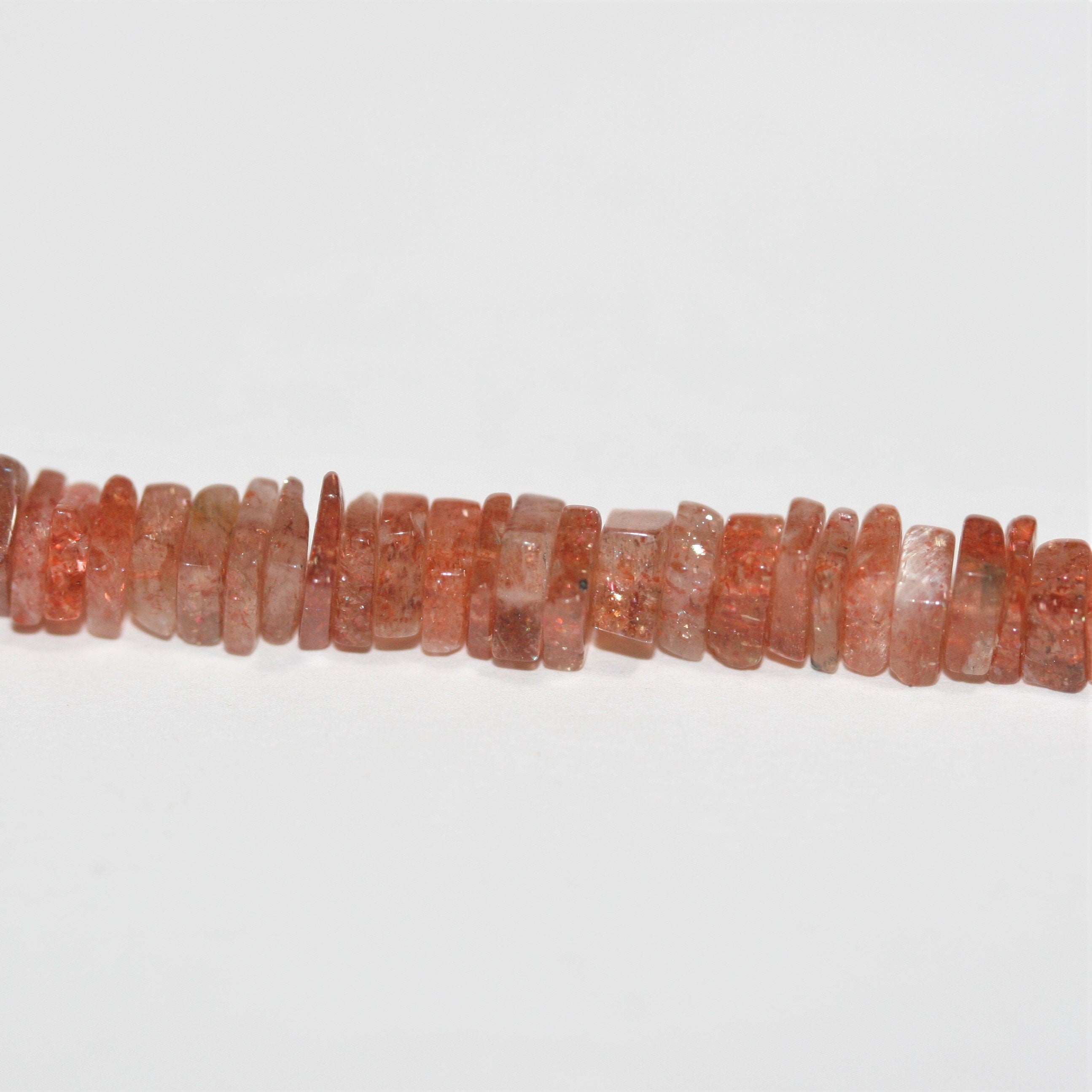 16" St Sunstone Cuentas cuadradas planas lisas de 5 x 2 mm - Hilo de 42 cm.