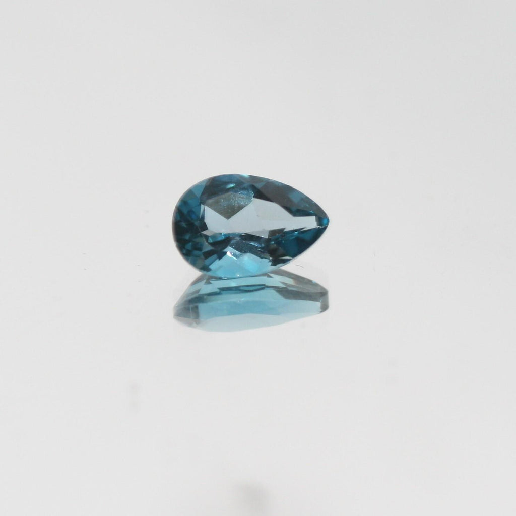 Lote de 2 piezas de topacio azul Londres facetado, gota de 8 x 6 mm (2 piezas)