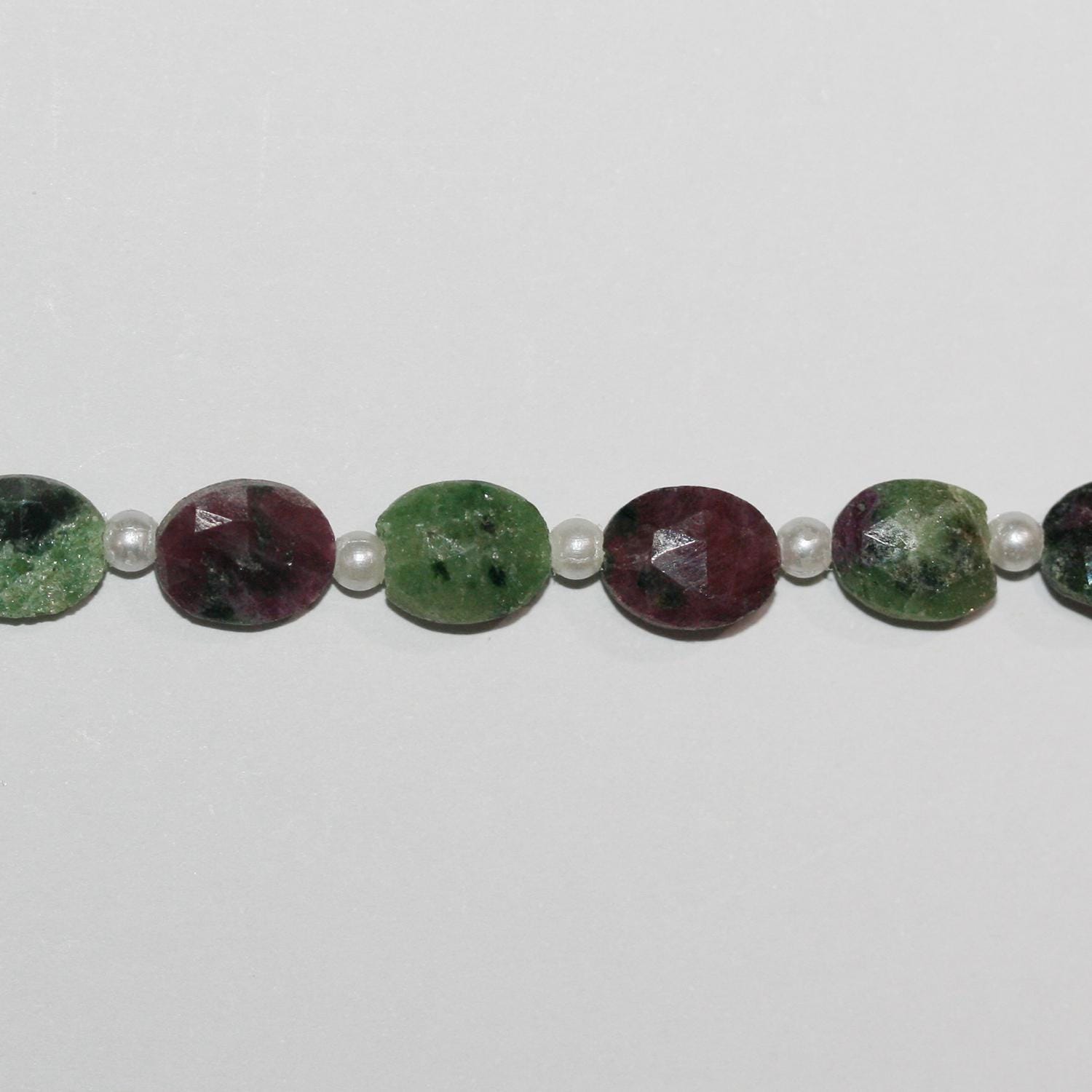 Perles ovales à facettes en zoïsite rubis St de 8 pouces, 9 x 7 mm - Fil de 20 cm.