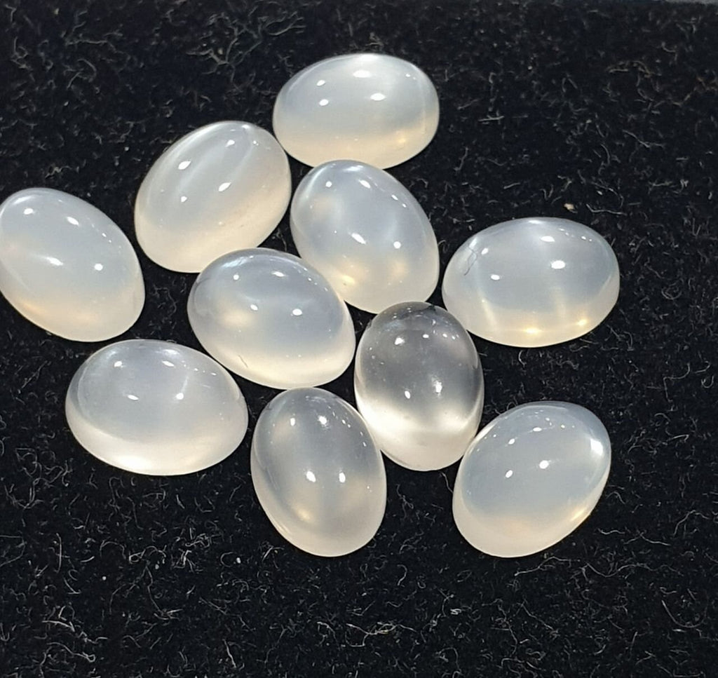 10 Pcs Lot White Moonstone Oval Cabochon 7x5mm. (10 pcs.)