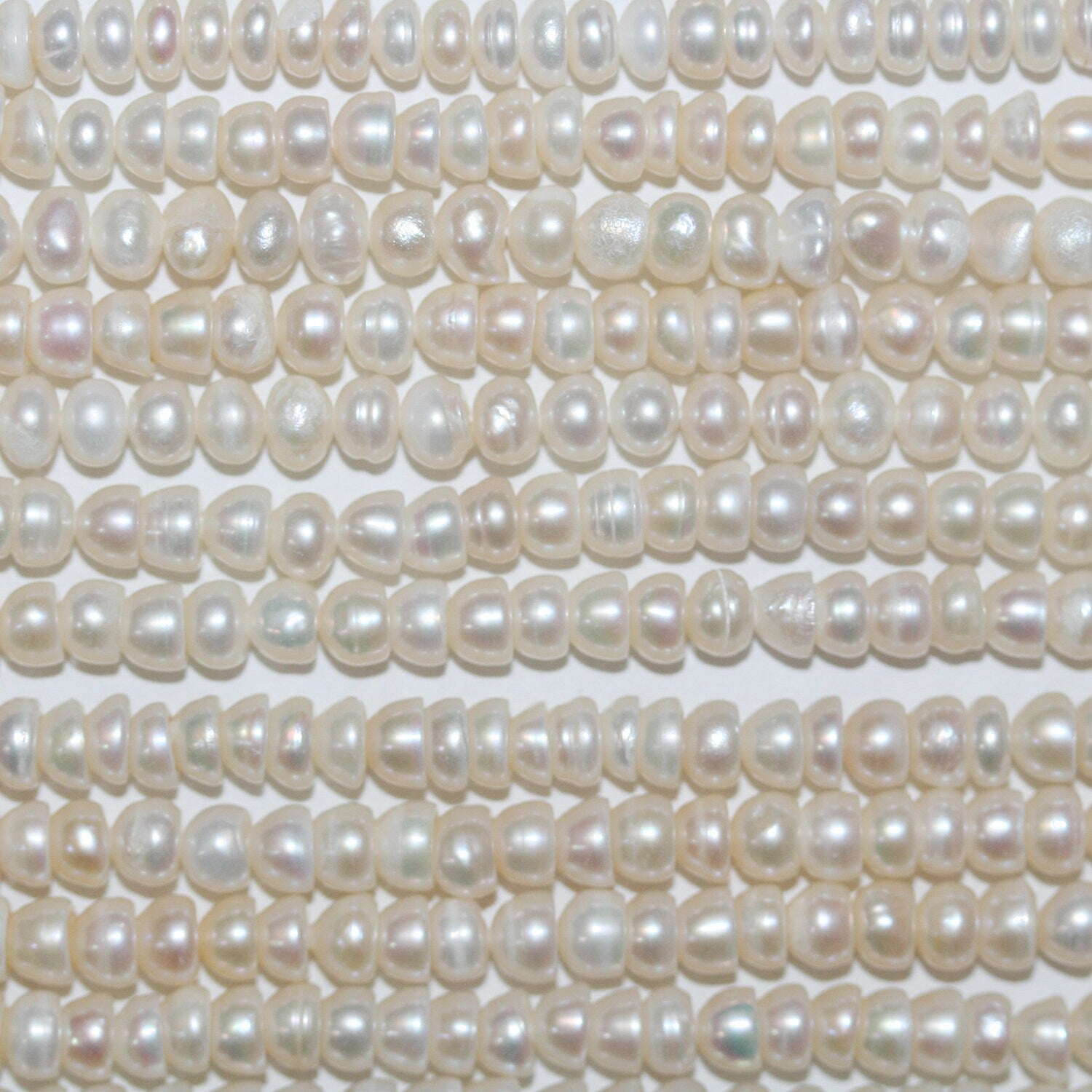 Perla de agua dulce redonda de 14" (4-5 mm) - Hilo de 36 cm - Precios al por mayor de perlas naturales