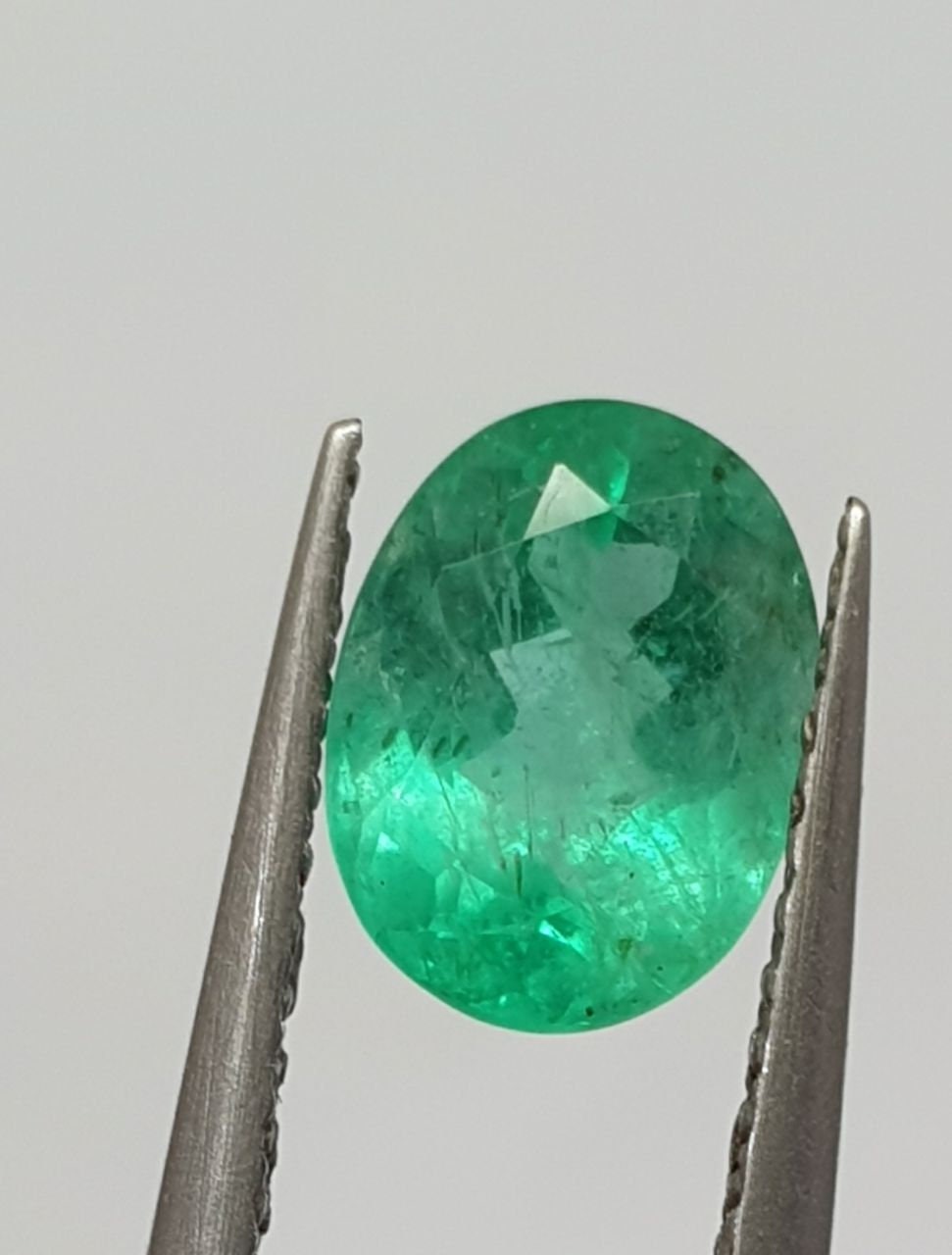 1.21ct Emerald  Faceted Oval 7.8x6mm.- Natural Brazilian  Emerald