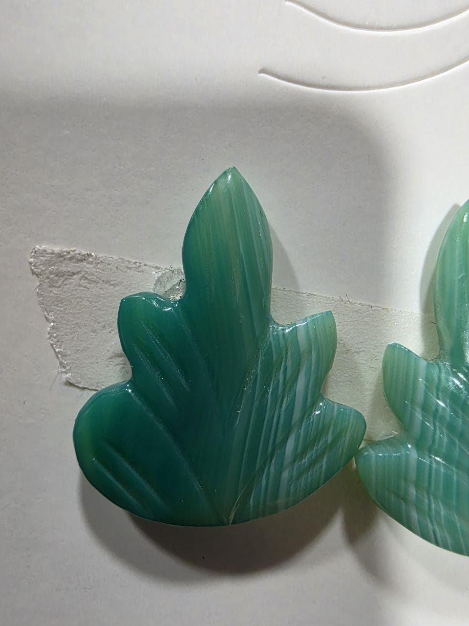 1 Matching Pair Green Agate Leaf (2 Pieces ) 23x18mm