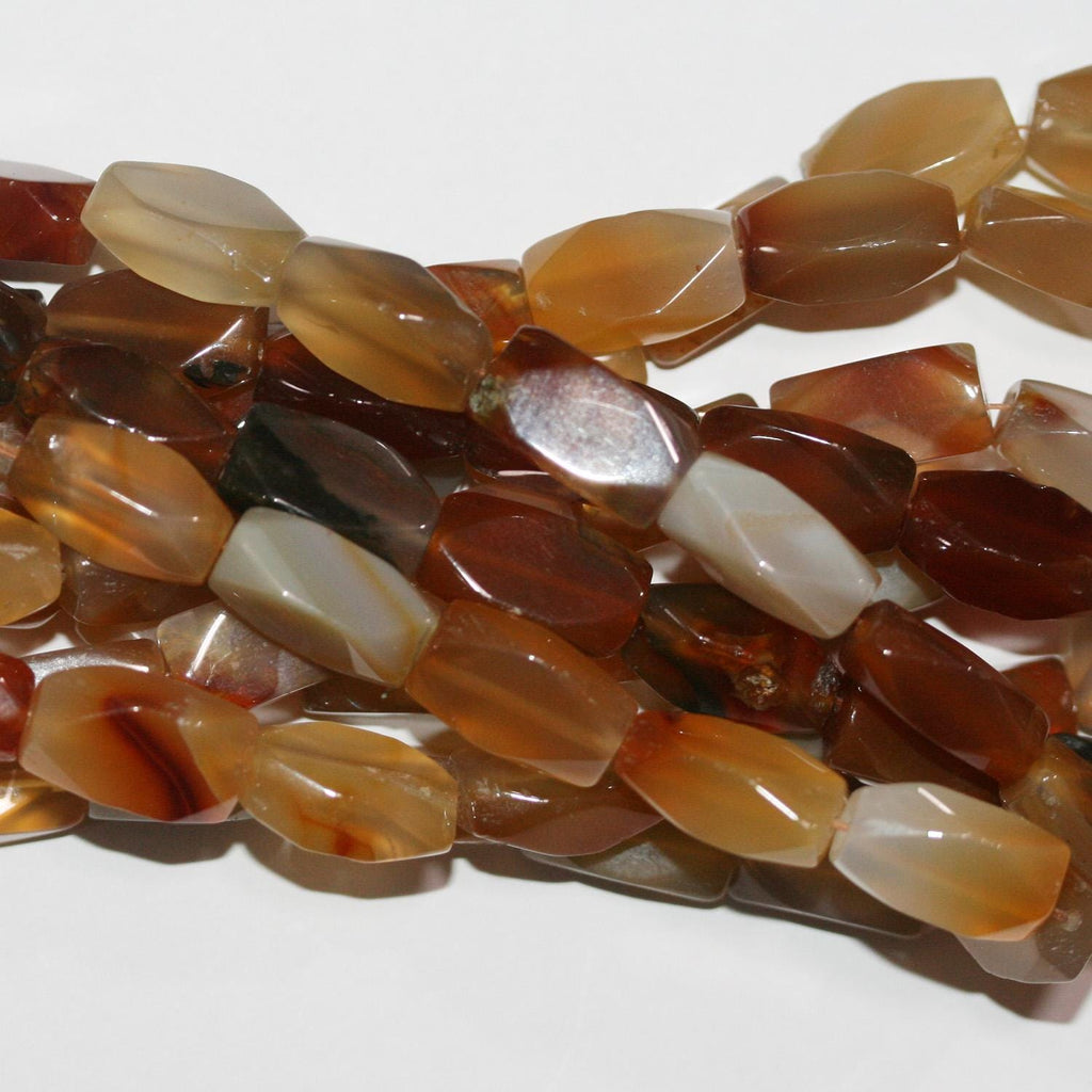 Cuentas prismáticas facetadas de cornalina de Santa, 16", 15 x 8 mm, tira de 40 cm