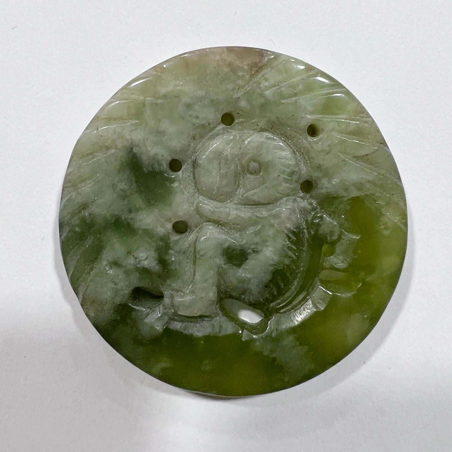 Pendentif en jade vert 55 mm