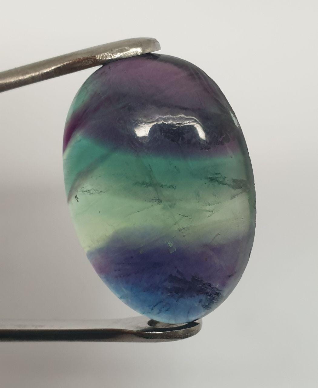 Cabochon ovale en fluorite rubanée multicolore naturelle AAA, 28,2 x 21 mm, 42,4 ct, couleur rare - Pierre de collection unique - Fournisseur grossiste - Top