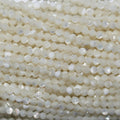 15" St MOP Perles rondes à facettes 2 mm.-Rig 39 cm.