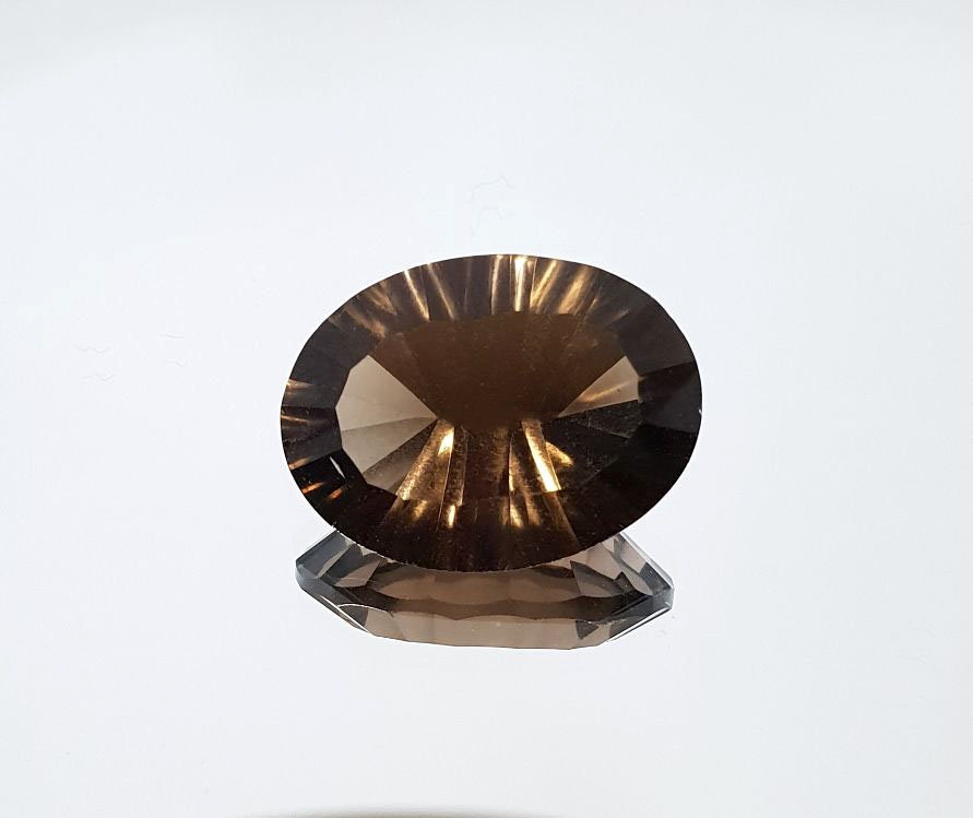 Quartz fumé taillé au laser, éclatant, 20,85 x 14,85 mm, 17,25 ct - Pierre précieuse naturelle