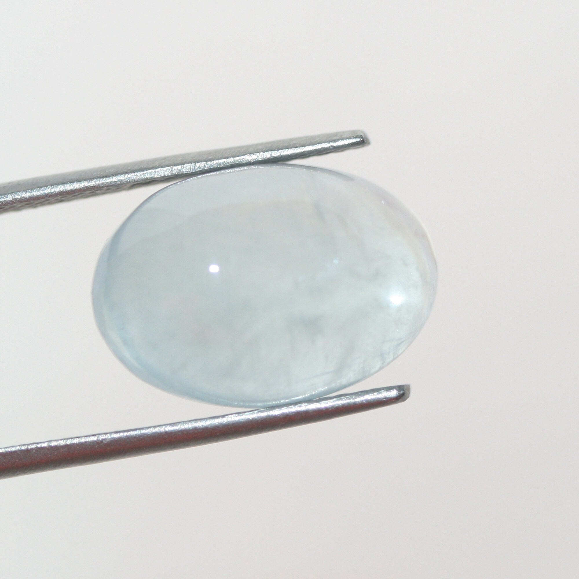 Natural Aquamarine 15.5x11mm Oval Cabochon. Aquamarine 10.2 Cts Oval Cabochon.