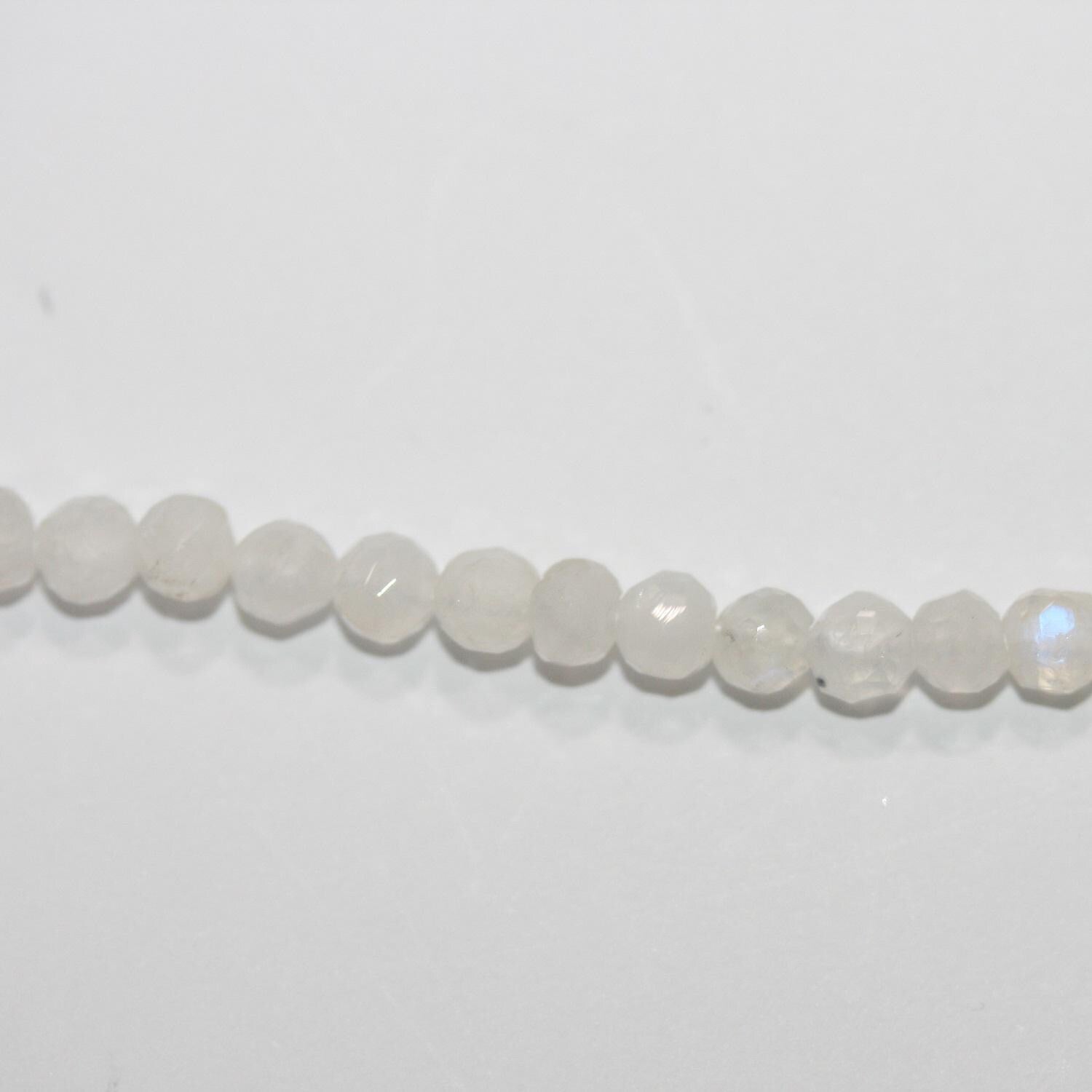 12" St Moonstone Faceted Round Beads 4mm.-Strand 33cm.-Item.9574