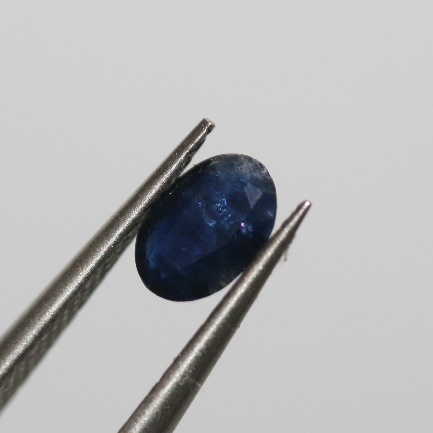 Lot de 15 saphirs bleus ovales à facettes de 3,5 x 3 mm.