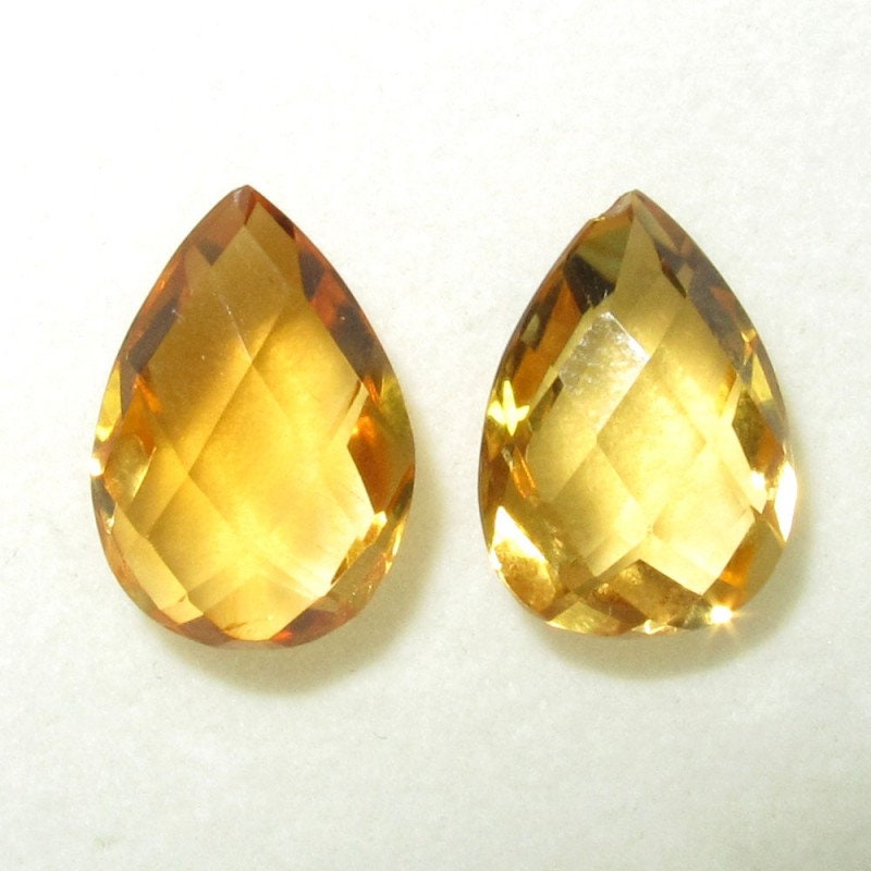 Lote Par de Citrinos Gota Facetada 13x9 mm Talla Briolette. 2 uds.