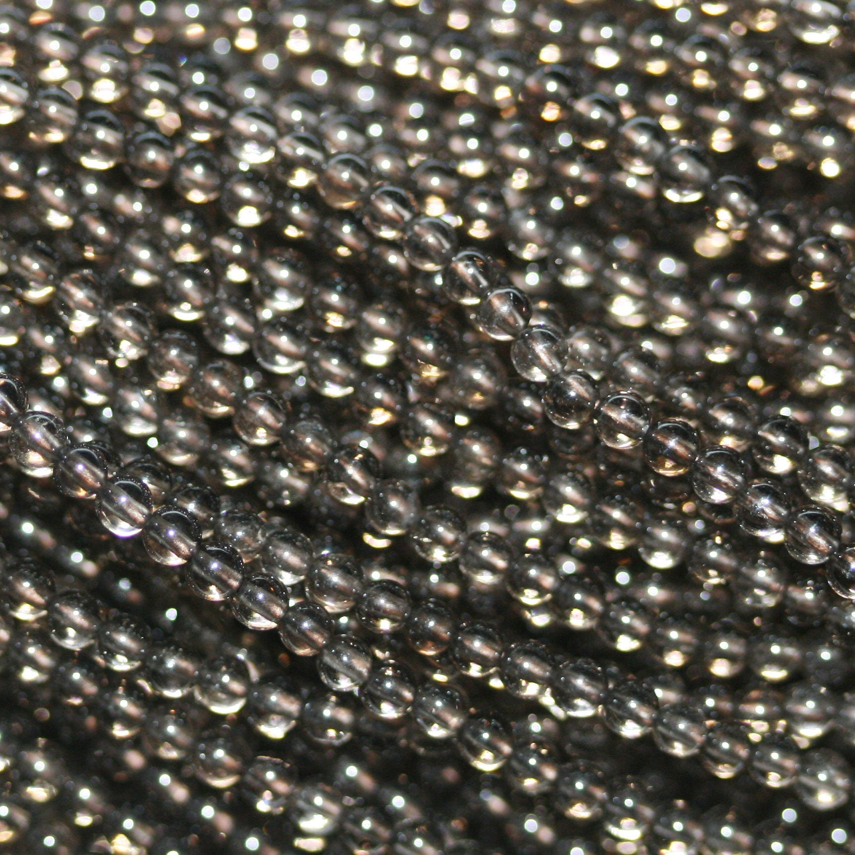 Perles rondes en quartz fumé de 15 pouces (38 cm) et de 2 mm de diamètre