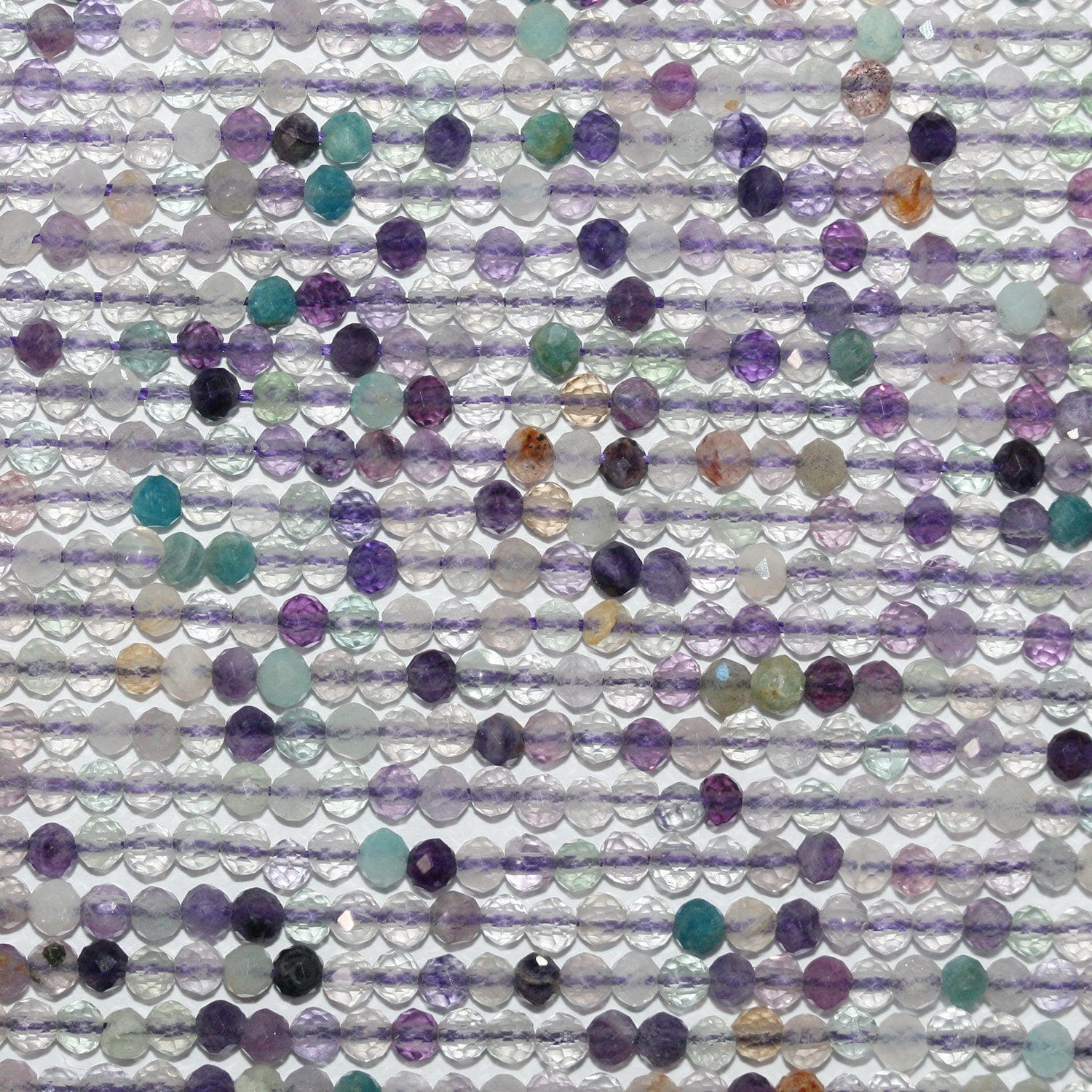 Perles rondes à facettes en fluorite St de 15 pouces, 2,5 mm - Fil de 38 cm.