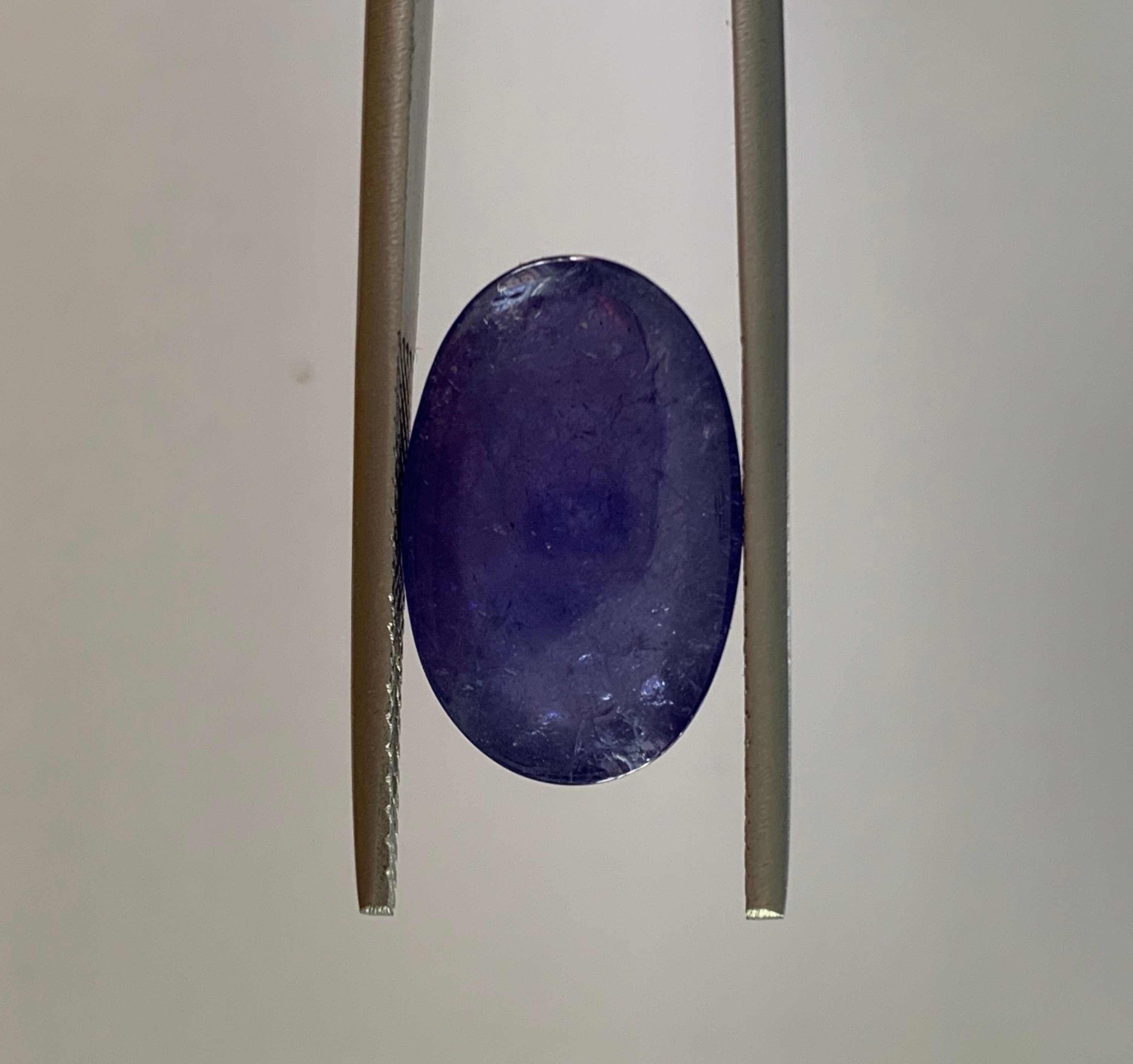 Natural Tanzanite Oval 18x11x8mm Cabochon. Tanzanite 15,6Cts Oval Cabochon