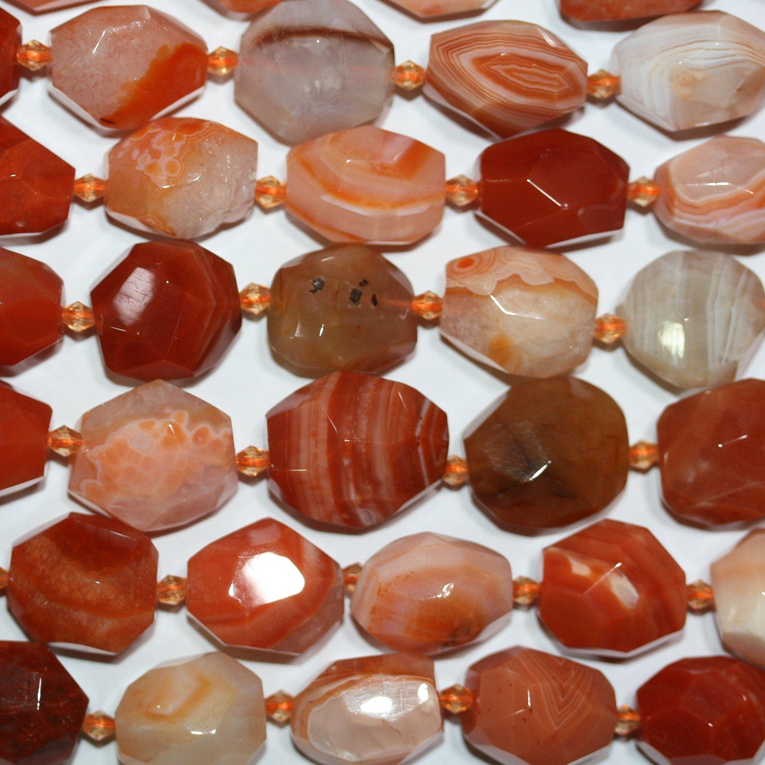 Perles de pépites à facettes en agate St Orange Botswana 15" 20x15mm environ - Fil de 39 cm.
