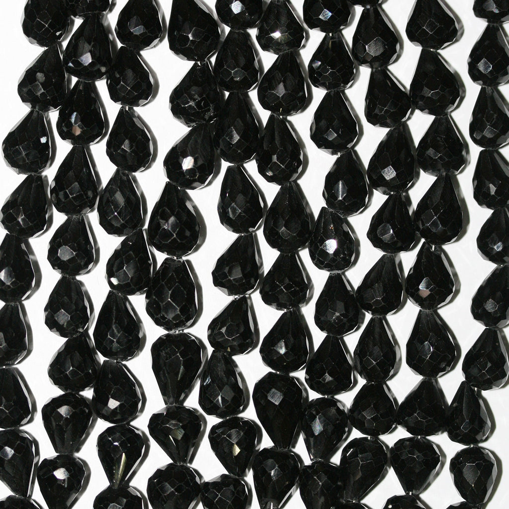 Perles en spinelle St à facettes en forme de goutte, 10 x 6 mm, 20 cm de long. Perles percées sur le dessus.