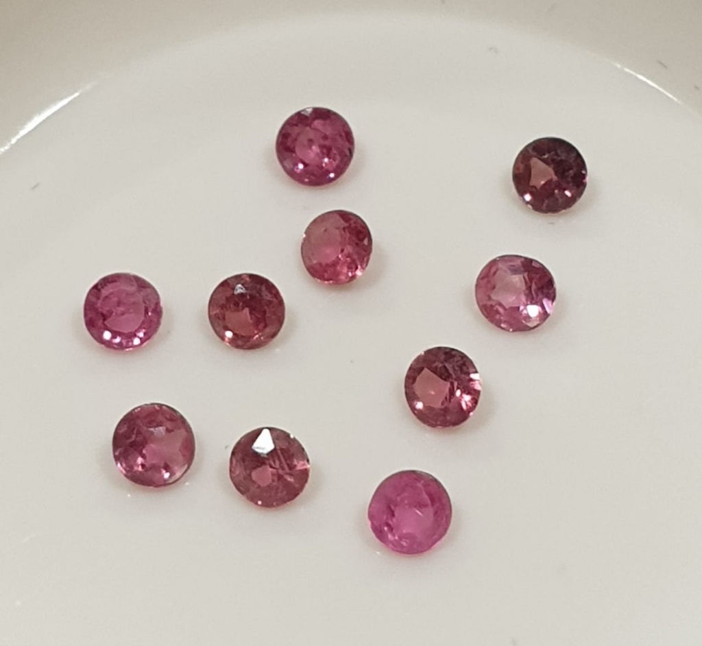 Espinela roja calibrada de corte brillante redondo de 2,2 mm (10 unidades) - Gemas genuinas - Sin tratar - Espinela roja