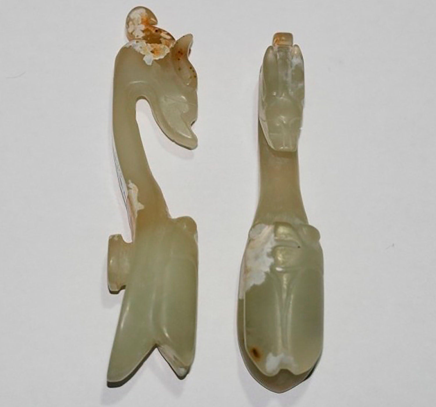 Pendentif en jade multicolore 112 x 25 mm