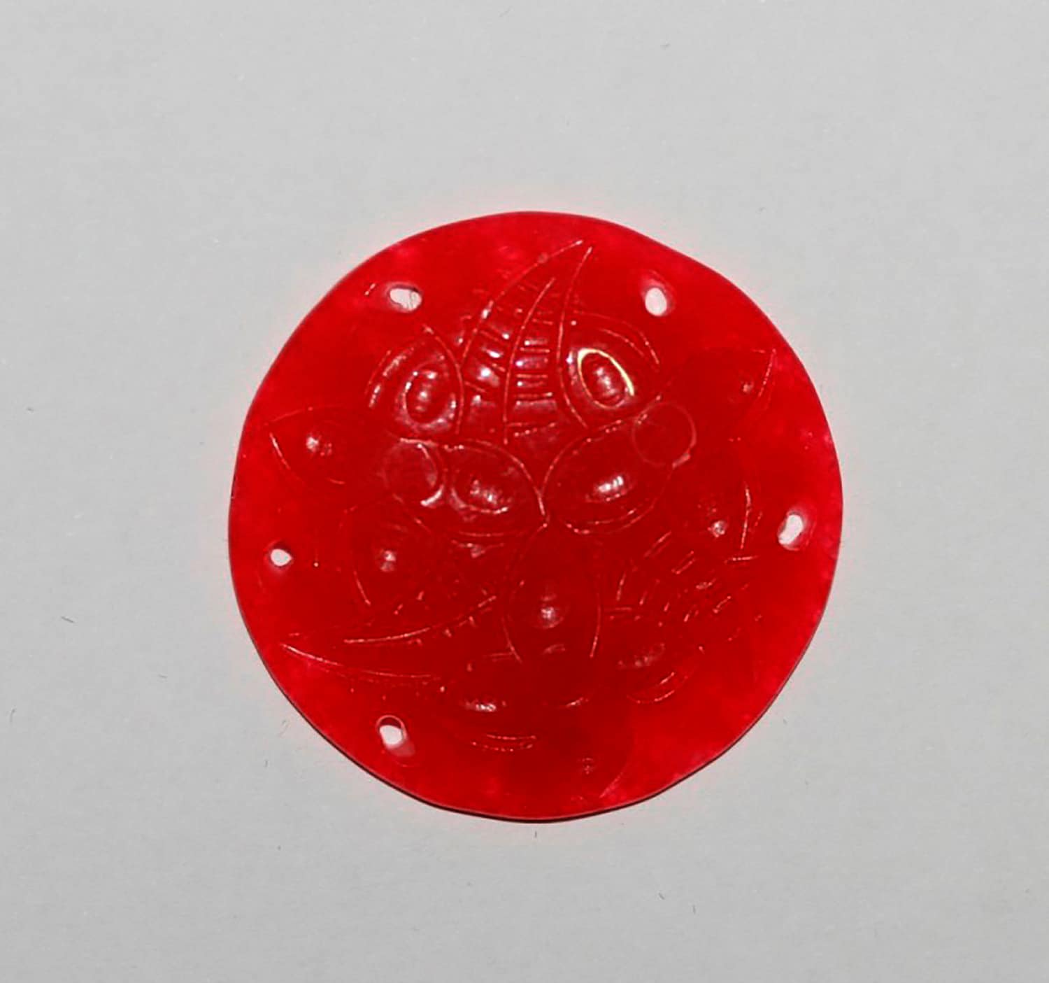 Pendentif en jade rouge 35 mm.