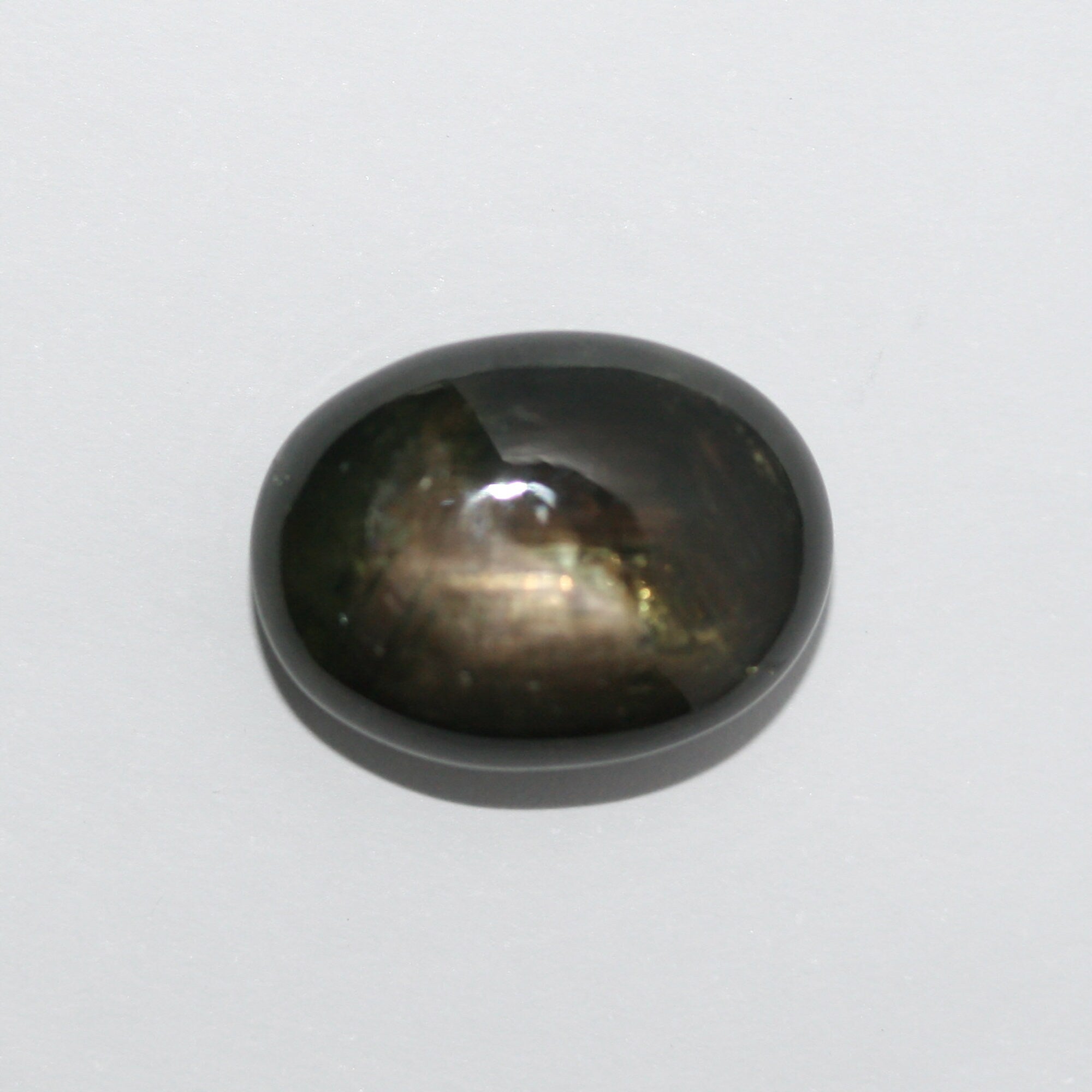 Saphir Étoile Noire Cabochon Ovale 17x12,5mm (19,2 ct)