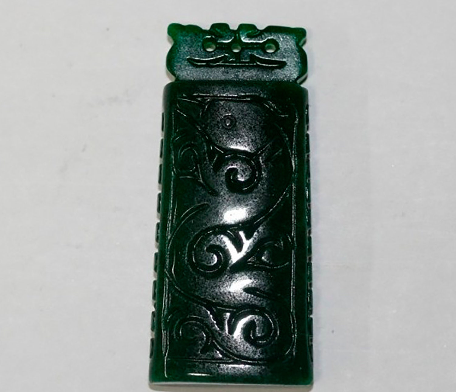 Colgante de Jade Verde 53x23mm.