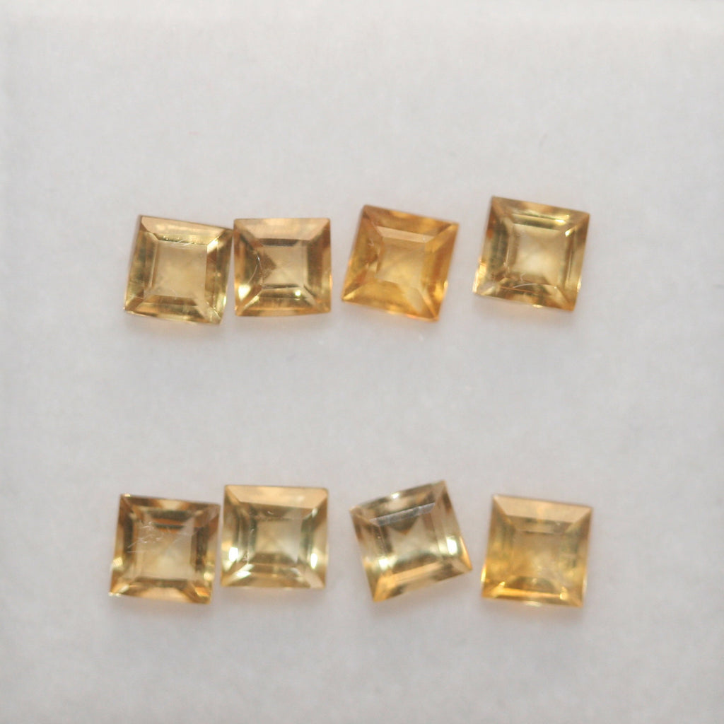 Lote de Citrino Facetado Cuadrado 3mm.(8pcs).