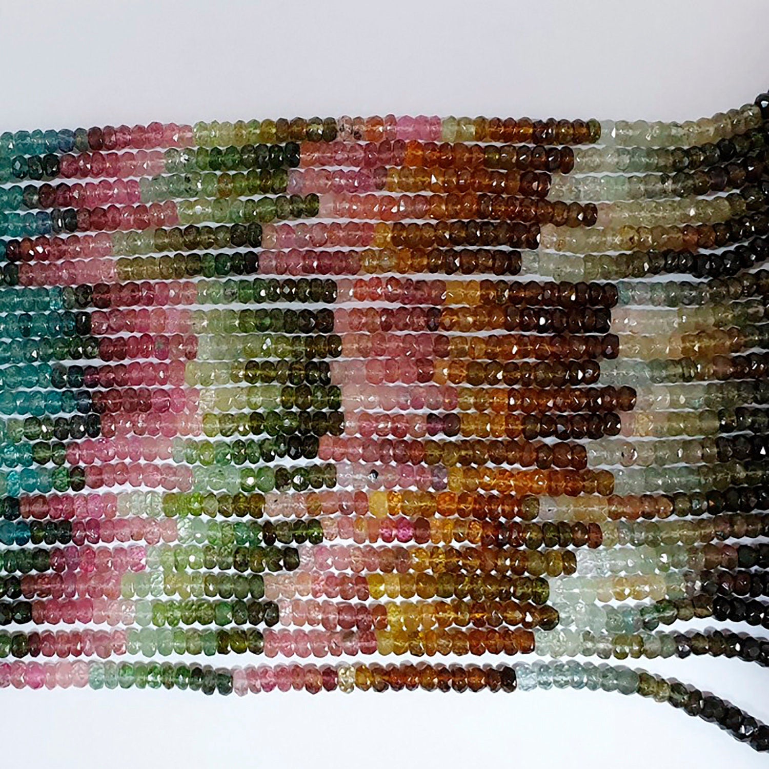 13.5" St Tourmaline Faceted Rondelle 4x3mm -Strand 35cm