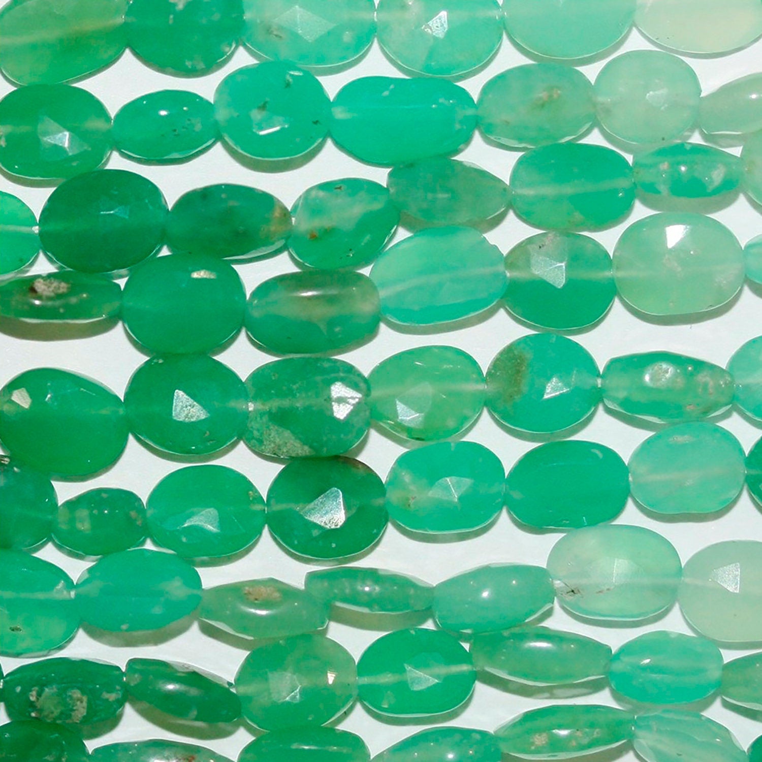 13" St Chrysoprase Faceted Oval 8x6mm.-Strand 35cm