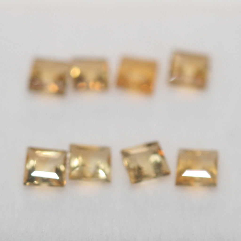 Lote de Citrino Facetado Cuadrado 3mm.(8pcs).
